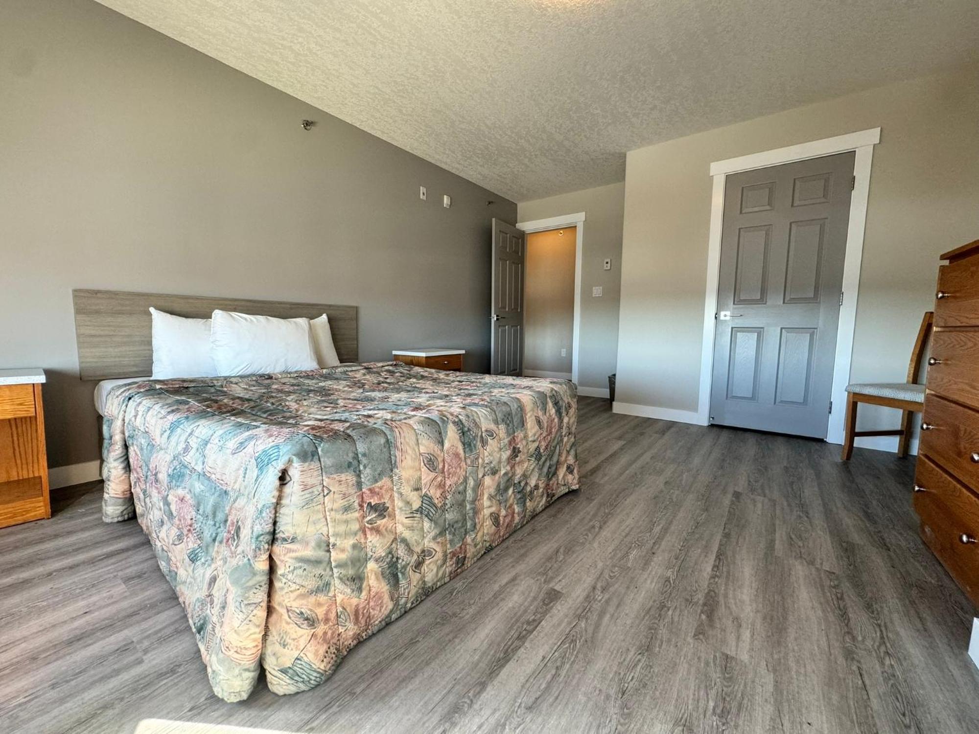 Western Budget Inns&Suites Leduc Extérieur photo